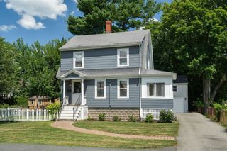 464 Lowell St, Wakefield, MA 01880
