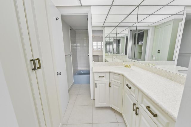2871 N Ocean Boulevard F429, Boca Raton, FL 33431