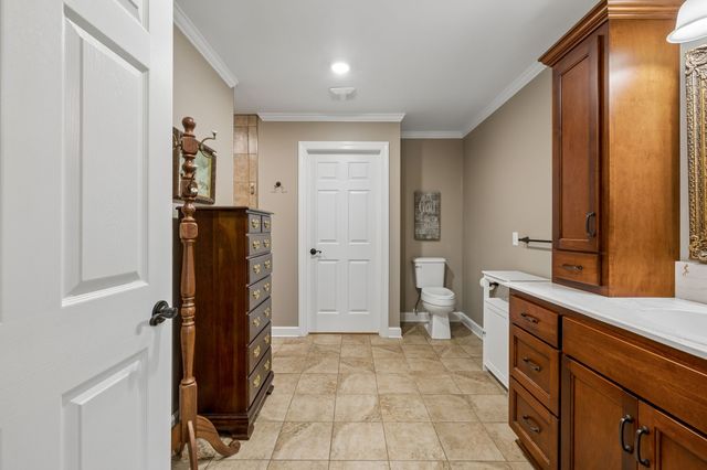 1421 Oakmont Cir, Centerville, TN 37033