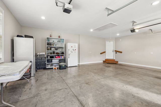 1421 Oakmont Cir, Centerville, TN 37033