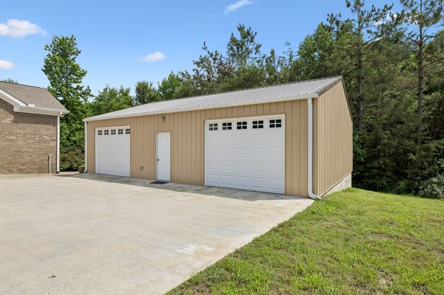 1421 Oakmont Cir, Centerville, TN 37033