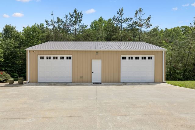 1421 Oakmont Cir, Centerville, TN 37033