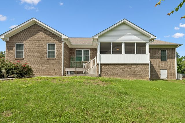 1421 Oakmont Cir, Centerville, TN 37033