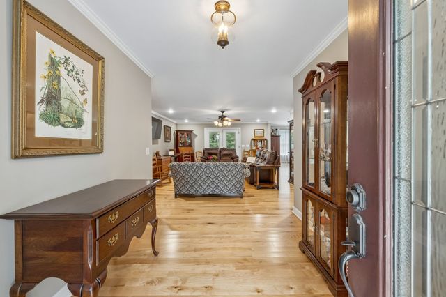 1421 Oakmont Cir, Centerville, TN 37033