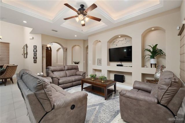 8510 Mel C Gray Road, Weslaco, TX 78599