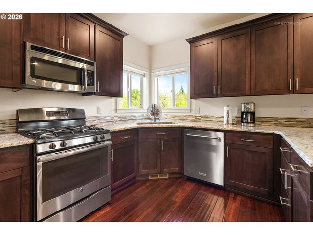 2847 HIDDEN MEADOW Dr, Mc Minnville, OR 97128