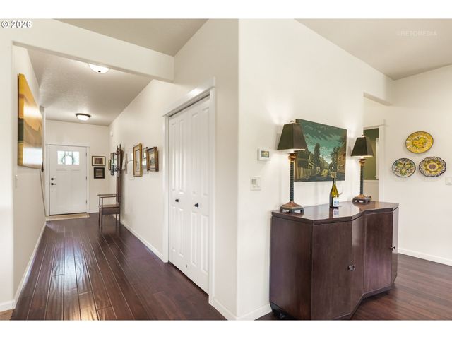 2847 HIDDEN MEADOW Dr, Mc Minnville, OR 97128