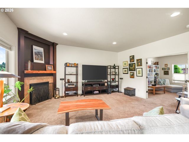 2847 HIDDEN MEADOW Dr, Mc Minnville, OR 97128