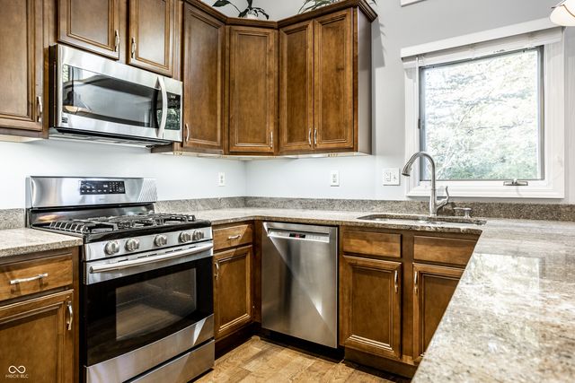 5426 White Willow Court, Indianapolis, IN 46254