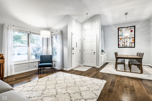 5426 White Willow Court, Indianapolis, IN 46254