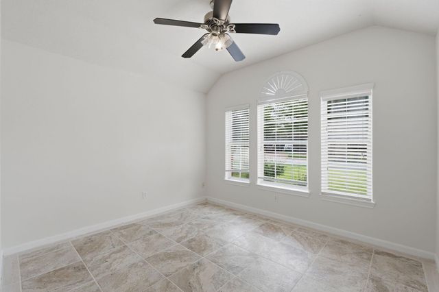 1004 Oak Glen Drive, Conroe, TX 77378