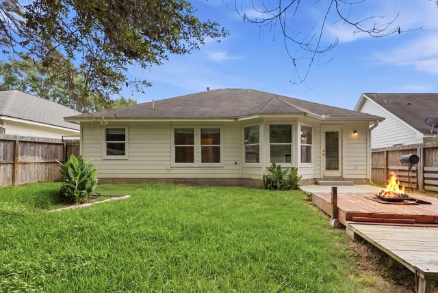 1004 Oak Glen Drive, Conroe, TX 77378