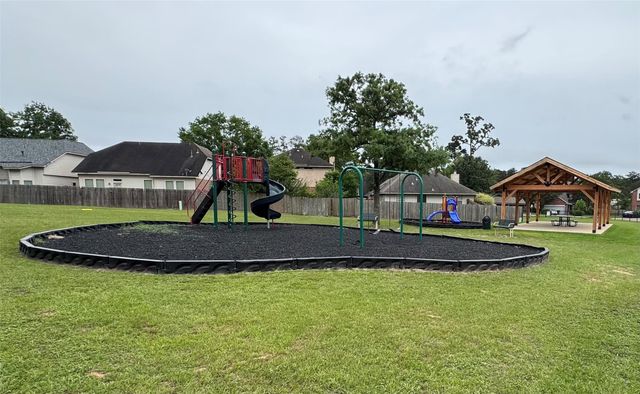 1004 Oak Glen Drive, Conroe, TX 77378