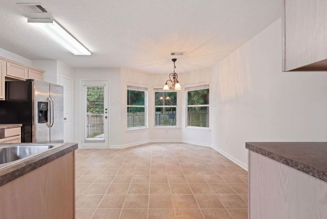 1004 Oak Glen Drive, Conroe, TX 77378