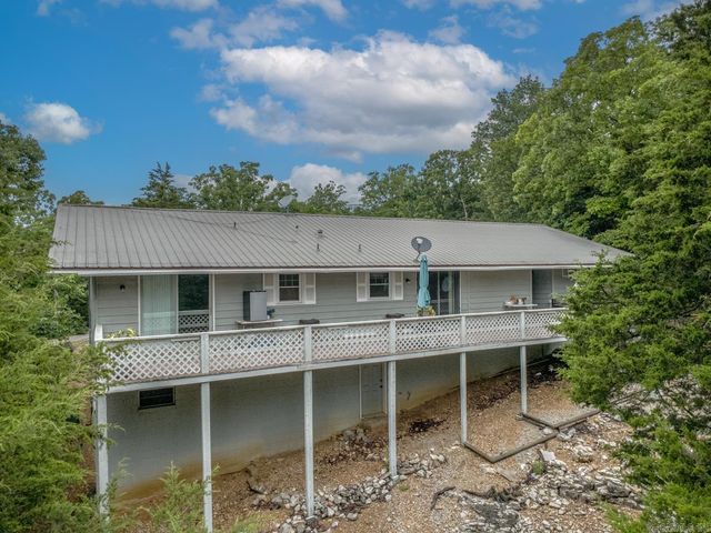 63 Pahokee Drive, Cherokee Village, AR 72529