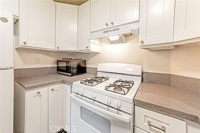 2608 avenida del vista, Corona, CA 92882