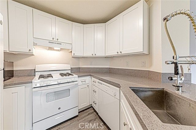 2608 avenida del vista, Corona, CA 92882