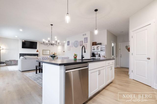 7253 Atwater Drive, Spring Lake, MI 49456