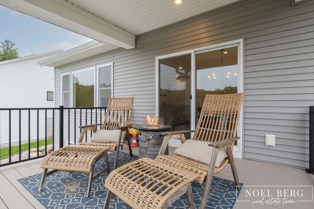 7253 Atwater Drive, Spring Lake, MI 49456