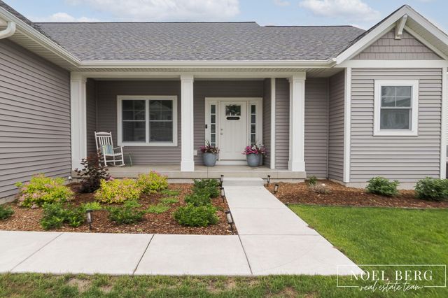 7253 Atwater Drive, Spring Lake, MI 49456