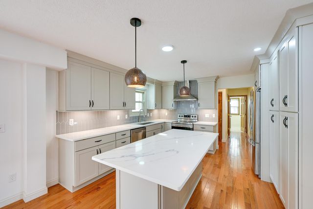 811 Mountainview Drive, Westerville, OH 43081