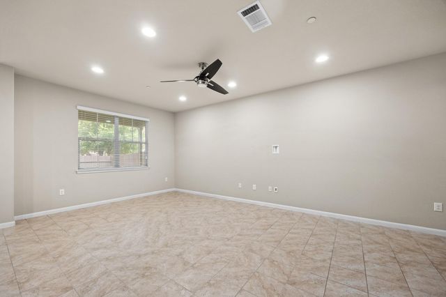 2880 Donnell DR 1802, Round Rock, TX 78664