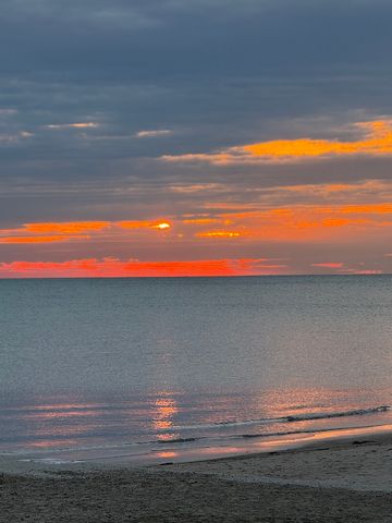 1136 W Pratt Boulevard 2S, Chicago, IL 60626