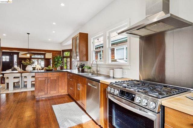 5360 Boyd Avenue, Oakland, CA 94618