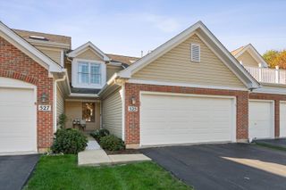 525 Bradbury Lane, Geneva, IL 60134