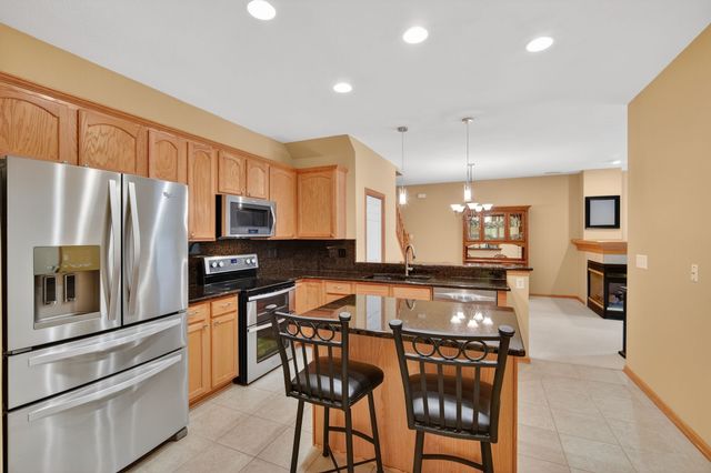 277 S 79th Street 307, West Des Moines, IA 50266