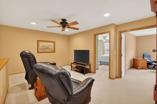 277 S 79th Street 307, West Des Moines, IA 50266