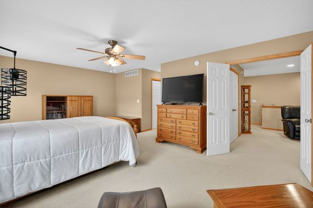 277 S 79th Street 307, West Des Moines, IA 50266