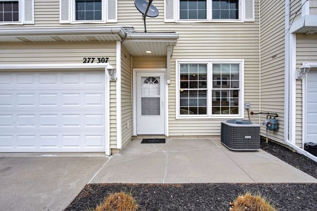 277 S 79th Street 307, West Des Moines, IA 50266