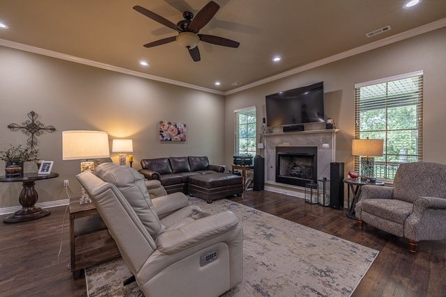 321 Cedar Springs Place, West Fork, AR 72774