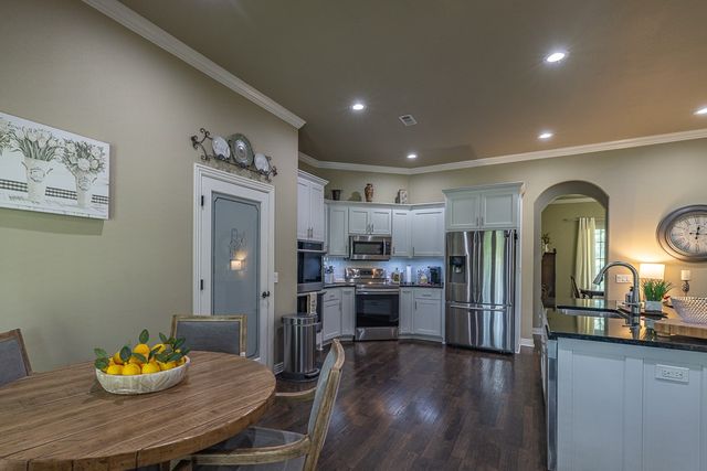 321 Cedar Springs Place, West Fork, AR 72774