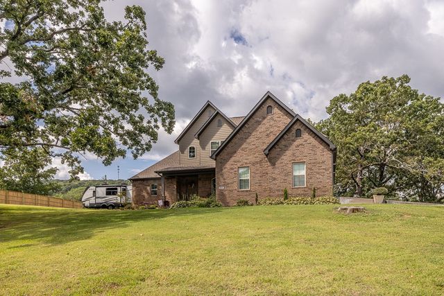 321 Cedar Springs Place, West Fork, AR 72774