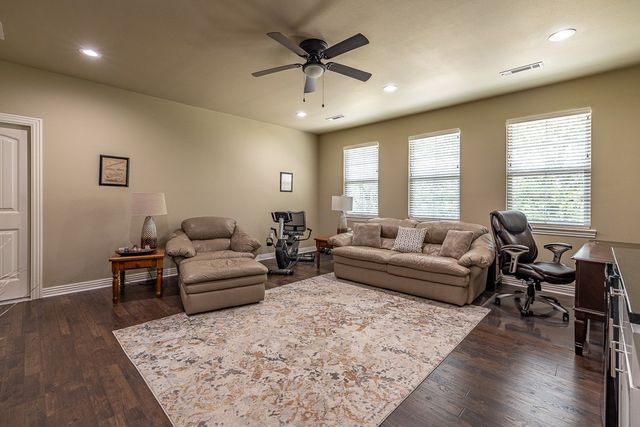 321 Cedar Springs Place, West Fork, AR 72774