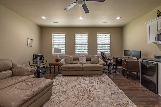 321 Cedar Springs Place, West Fork, AR 72774