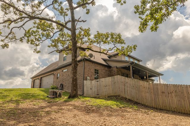 321 Cedar Springs Place, West Fork, AR 72774