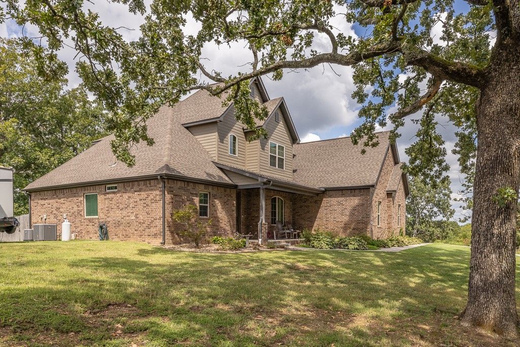 321 Cedar Springs Place, West Fork, AR 72774