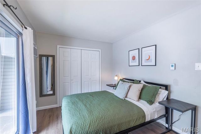 9920 Bunker Hill Drive E, St Louis, MO 63123