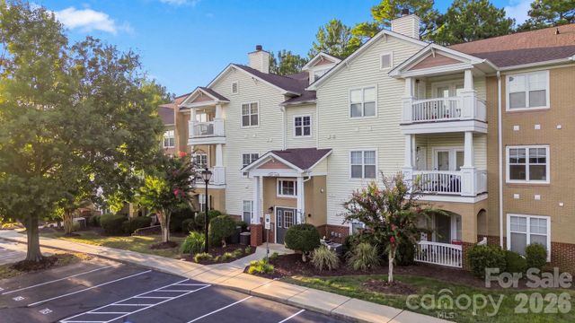 16316 Redstone Mountain Lane, Charlotte, NC 28277