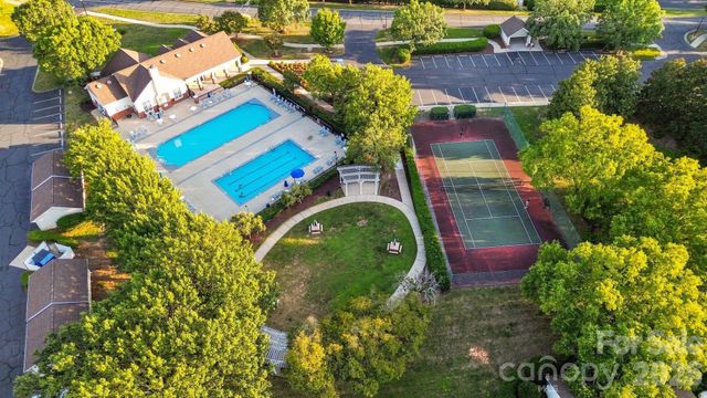 16316 Redstone Mountain Lane, Charlotte, NC 28277