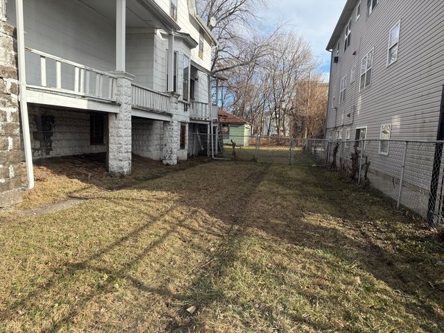 6951 S Princeton Avenue, Chicago, IL 60621