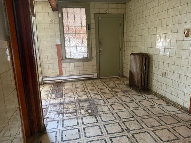 6951 S Princeton Avenue, Chicago, IL 60621