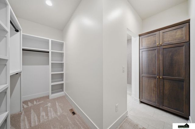 2222 Battle Creek Road, Lincoln, NE 68520