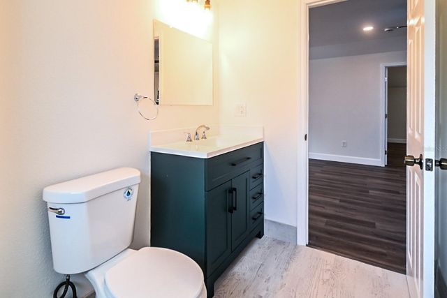 426 S DISSTON AVENUE, Tarpon Springs, FL 34689