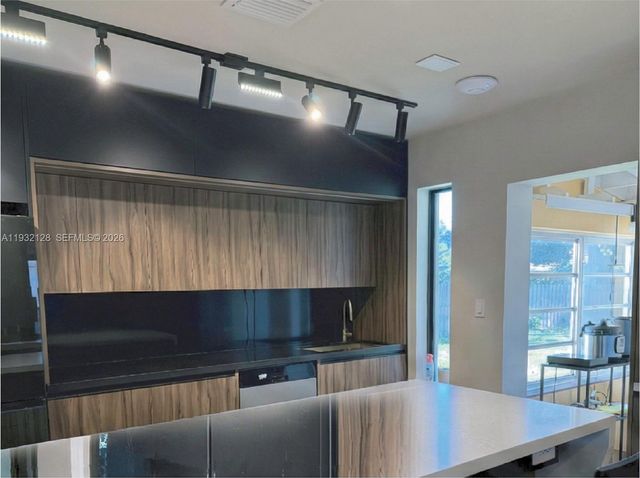 108 NW 111th St, Miami Shores, FL 33168