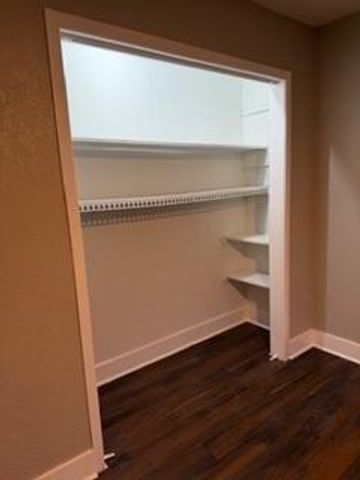 1023 Twinbrooke Drive, Houston, TX 77088