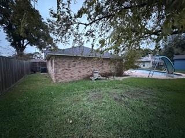 1023 Twinbrooke Drive, Houston, TX 77088